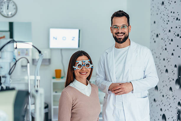 istockphoto-2209045700-612×612 Mizo Ophthalmologist